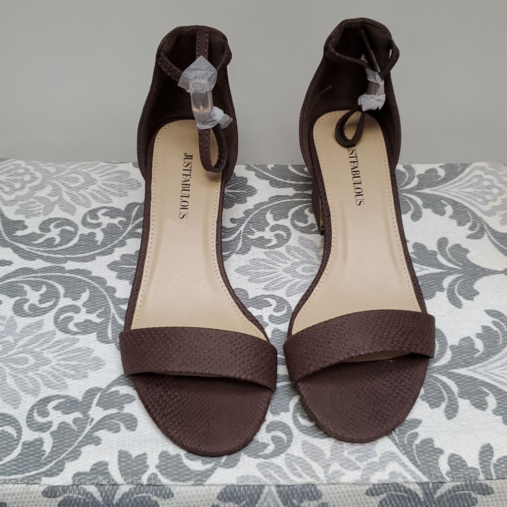 Just Fab Kasha Sandals sz 6